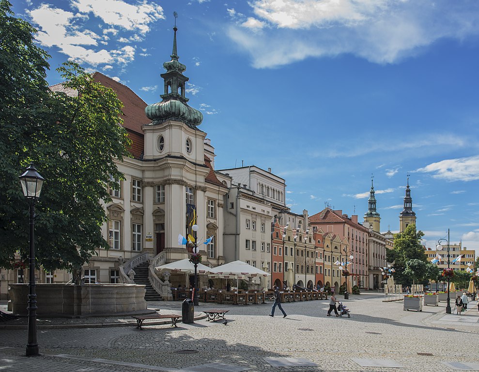 Przewóz busem z Legnicy do Holandii